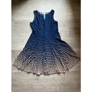 Haani Woman Sleeveless Fit & Flare Navy Blue Beige Dress Size 2X Stretch